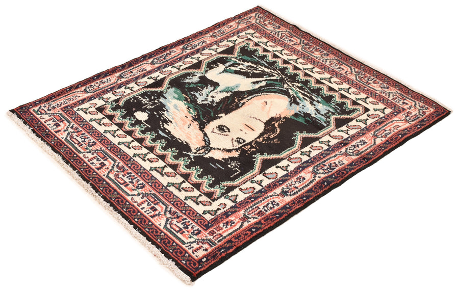 Hamedan Fatemeh (118cm x 101cm)