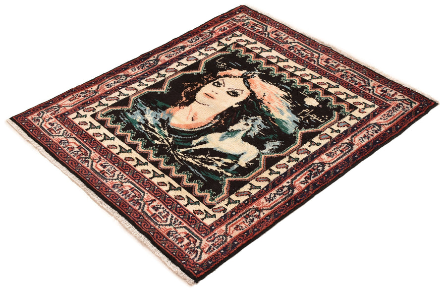 Hamedan Fatemeh (118cm x 101cm)