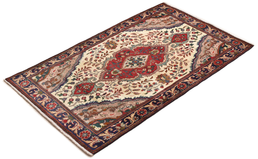 Täbriz Amira (150cm x 92cm)