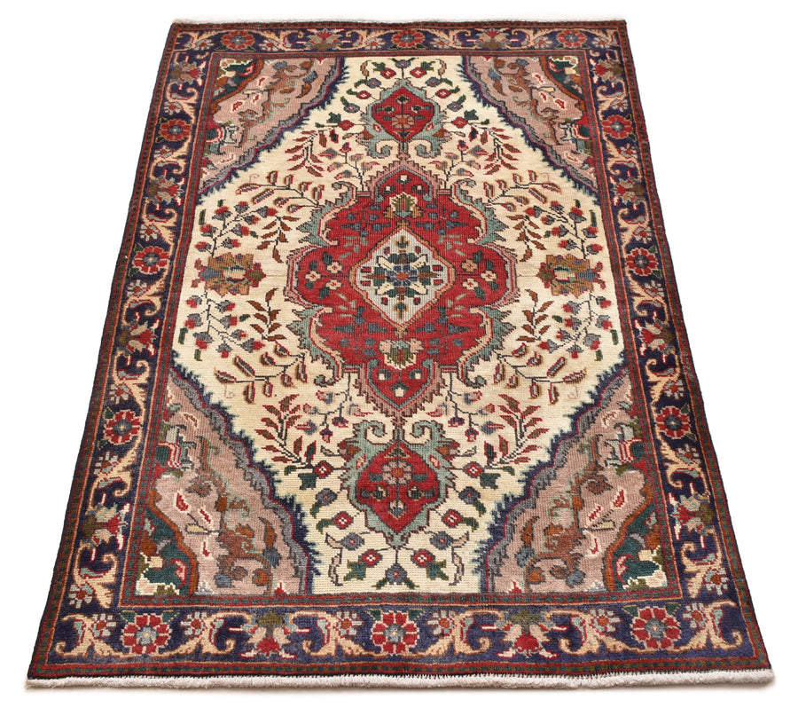 Täbriz Amira (150cm x 92cm)