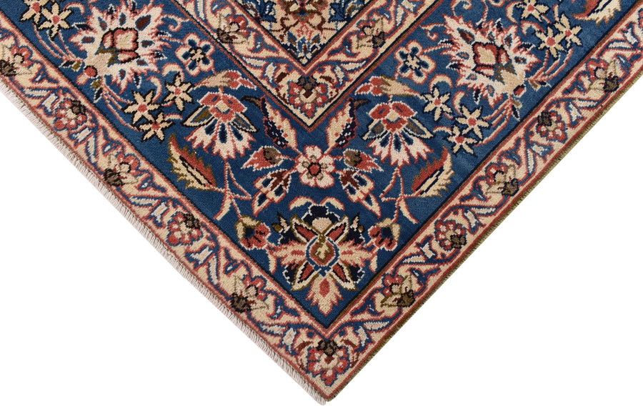 Najafabad Yalda (292cm x 201cm)