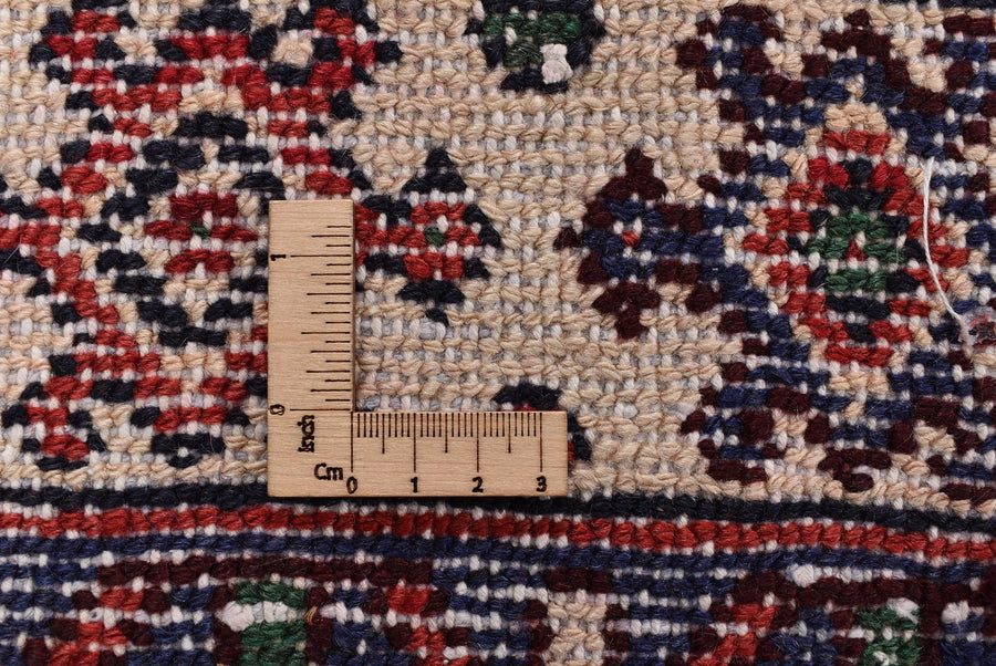 Bibikabad Nilofer (305cm x 222cm)
