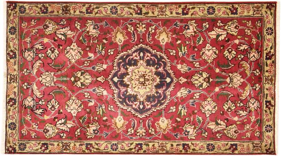 Täbriz Roshan (132cm x 76cm)