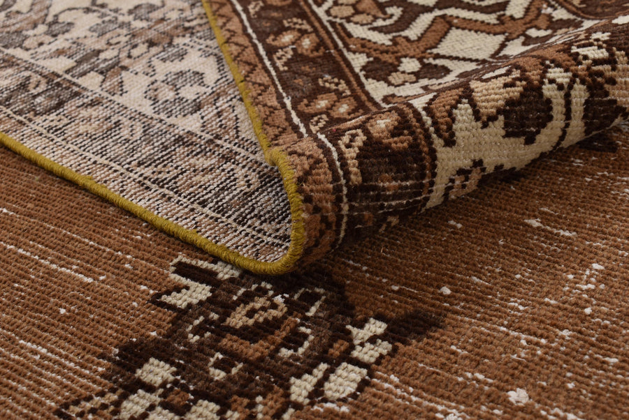 Darina (330cm x 300cm)